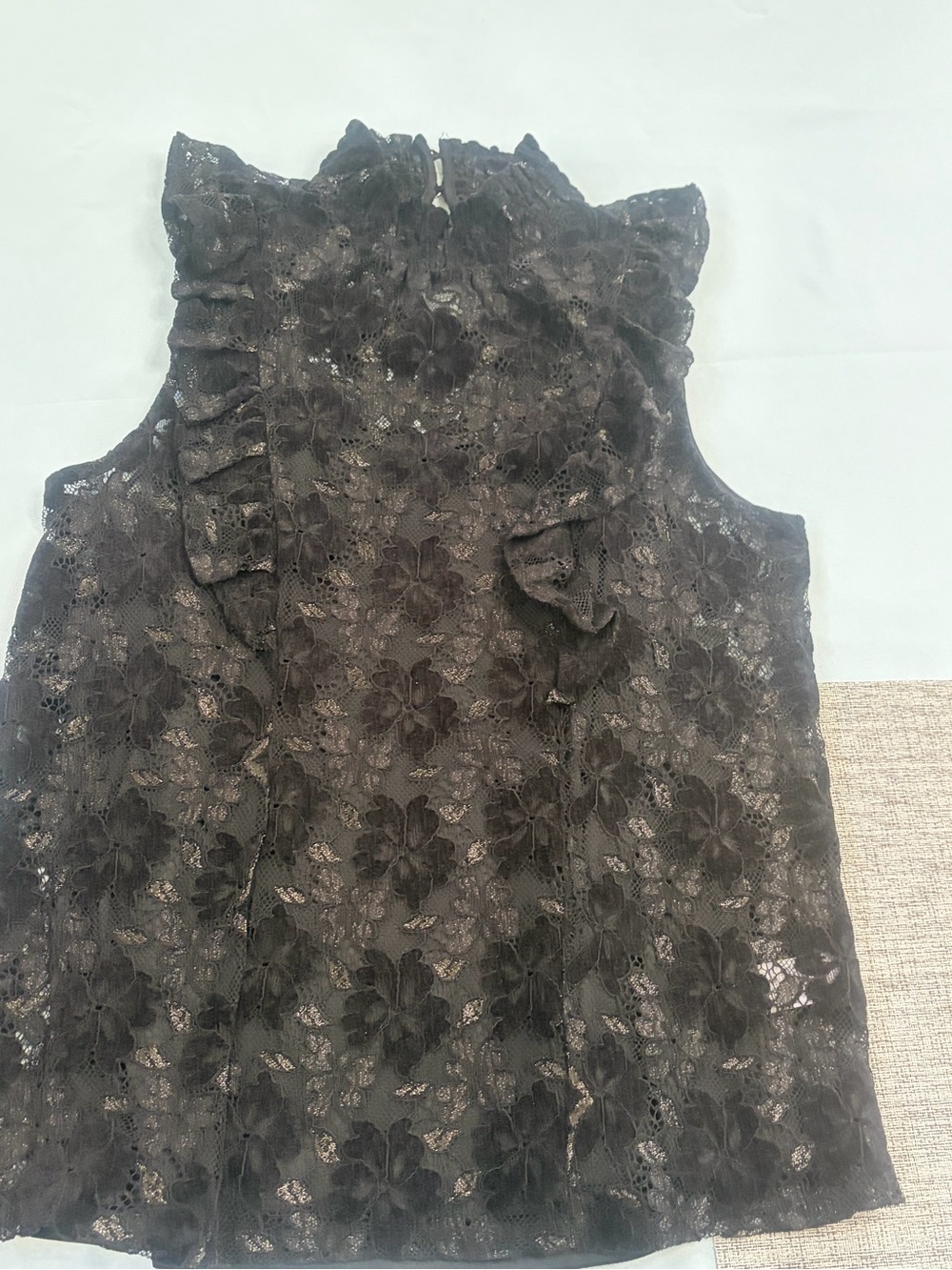 Cable & Gauge Black Floral Lace Ruffle Mock-Neck Camisole